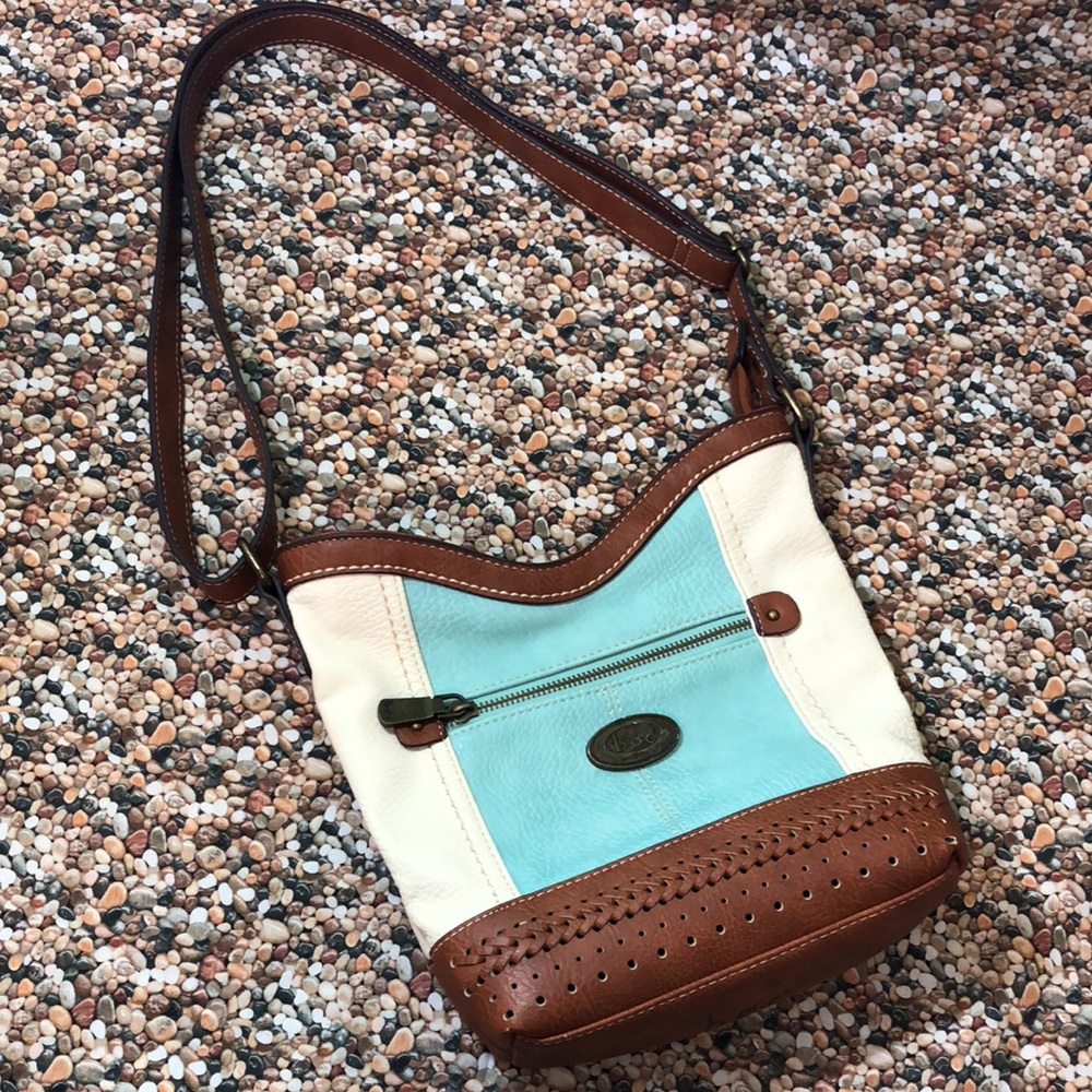 B.O.C. Born concept White and Teal Leather purse